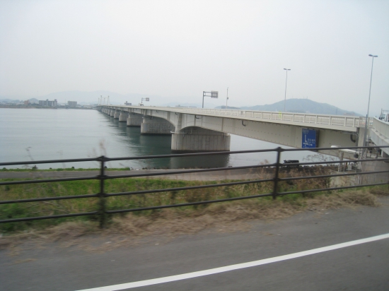 目が覚めたら突如現れた大きな川…徳島突入、吉野川かな？？？